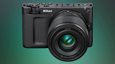 heise+ | Nikon ZR im Test: Günstige 6K-Cinema-Kamera mit klaren Kompromissen