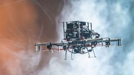 KIT-Forscher holen Drohnen mit Ketten vom Himmel