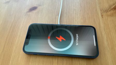 USB-C-Laden mit leerem Akku: Nutzer melden Probleme bei iPhone 17 Pro und Air