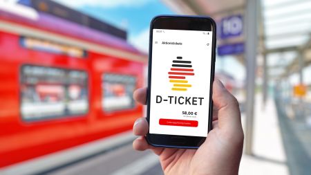 Drei Jahre Deutschlandticket: Forderungen nach ÖPNV-Ausbau